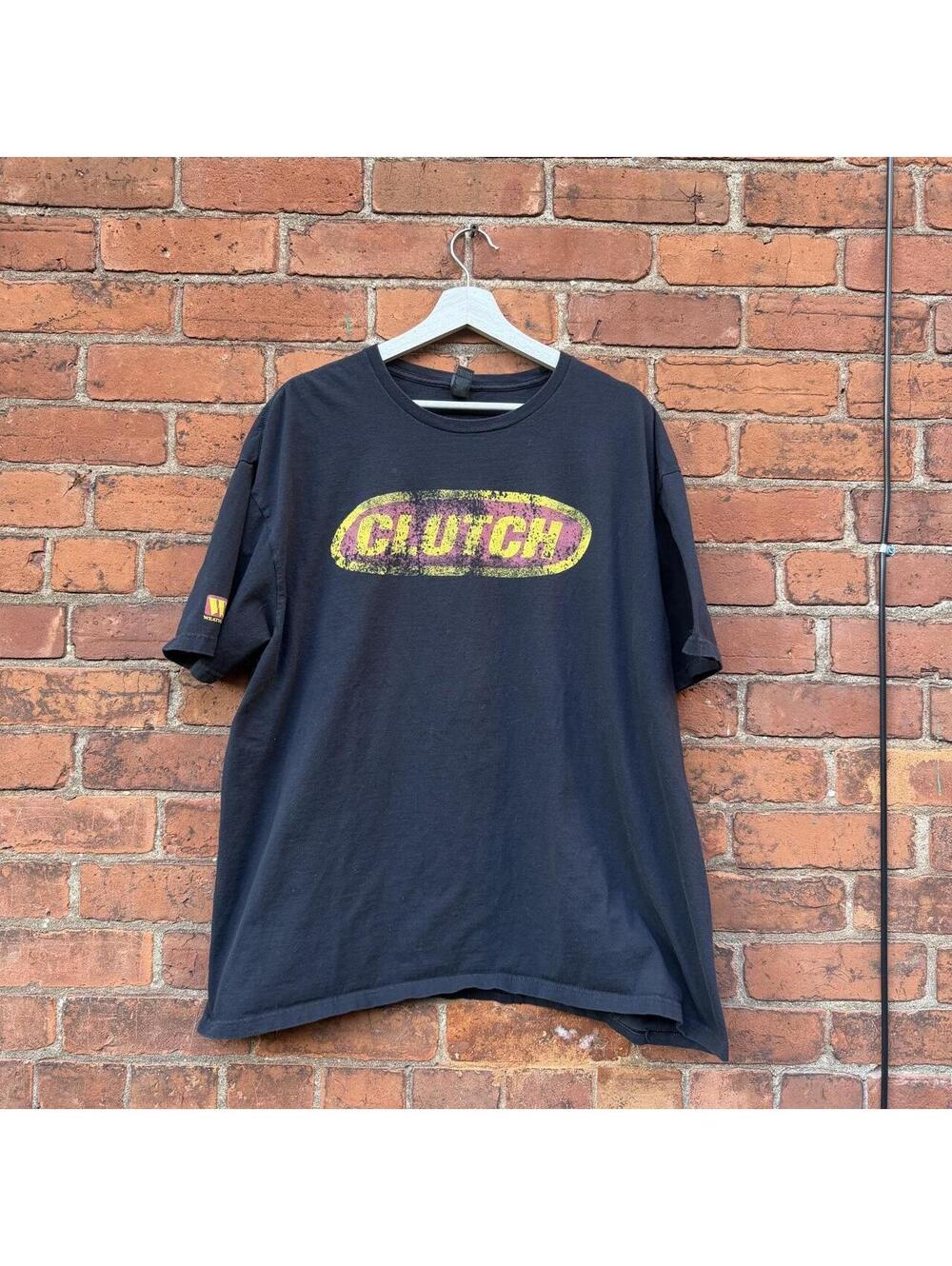 clutch weather maker t shirt XXL
